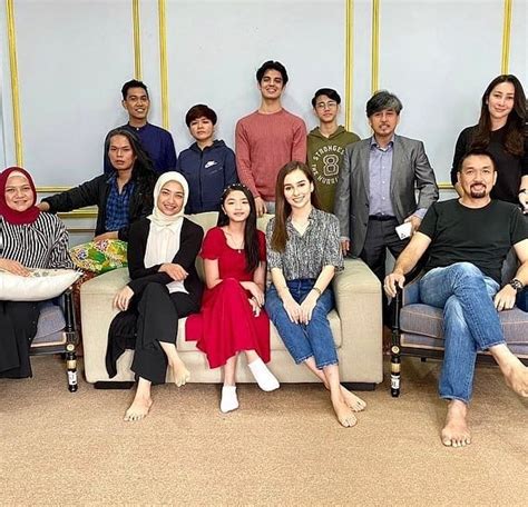 Akasia: Shah Alam 40000 .